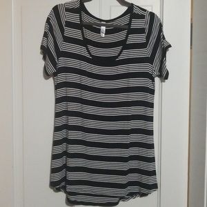 Lularoe Classic Shirt